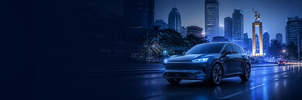 Hero OtoRev EV premium di jalan kota Indonesia